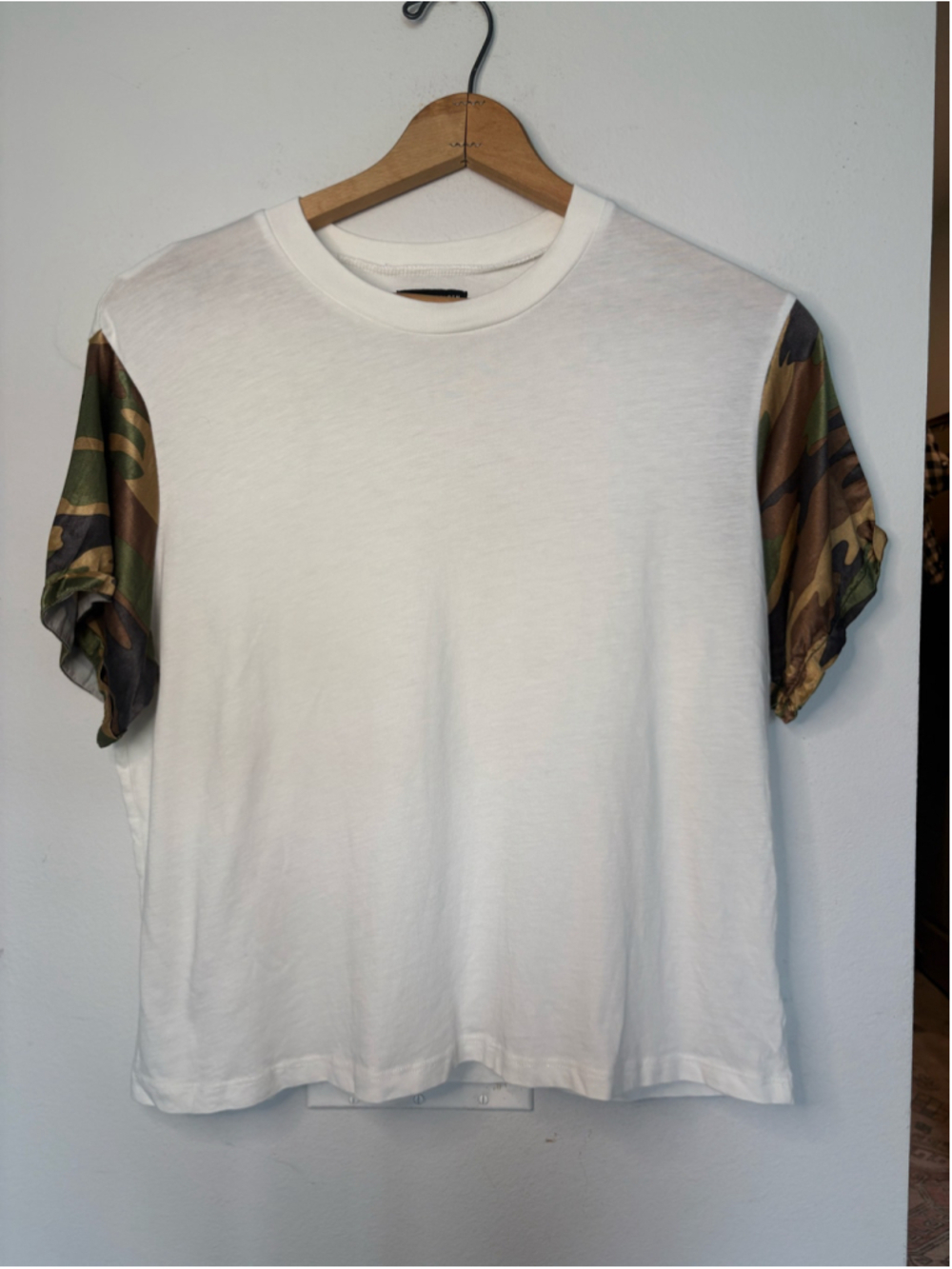 Michael Lauren White Supima Cotton Camo Sleeve Tee Shirt Size M USA Revolve